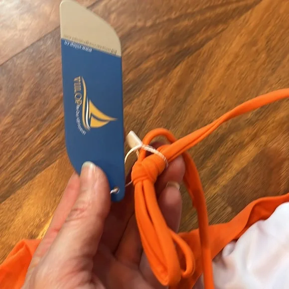 New Viilop two piece, beautiful orange swimsuit - Picture 4 of 16